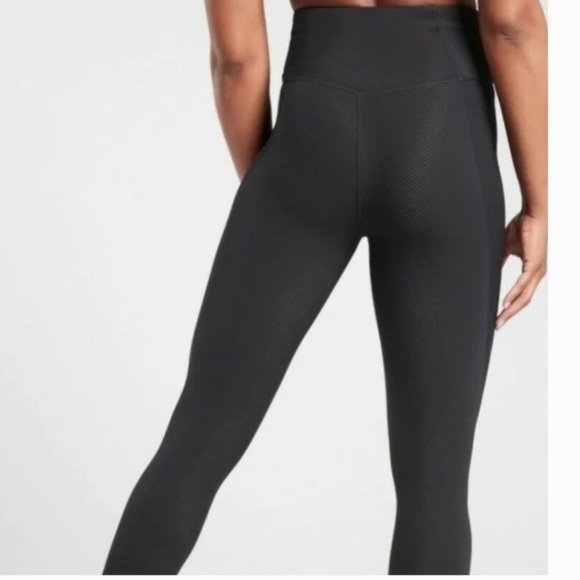 Athleta Pants - ATHLETA SYNERGY‎ RIB 7/8 TIGHT Size Med Petite
